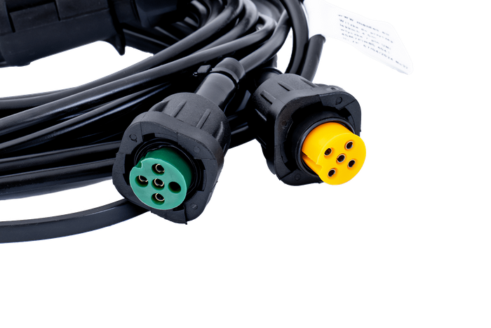 Tulede komplekt: DOBPLAST DPT35 LED tagatuled + FRISTOM FT-009 LED küljetuled + MANTES 4,5m 7-kontaktiline juhtmestik