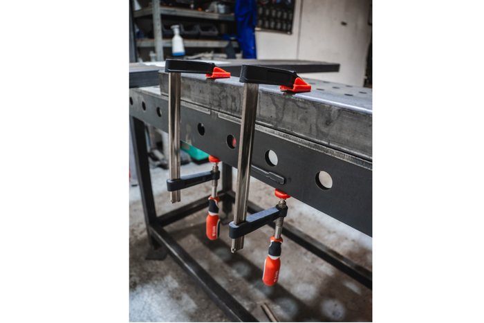 YATO YT-6447 puusepaklamber 300x80mm